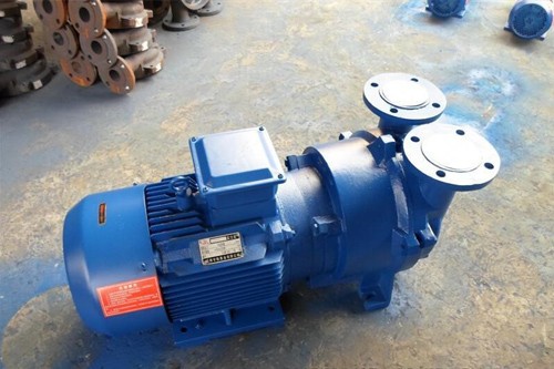 水環真(zhēn)空泵一角